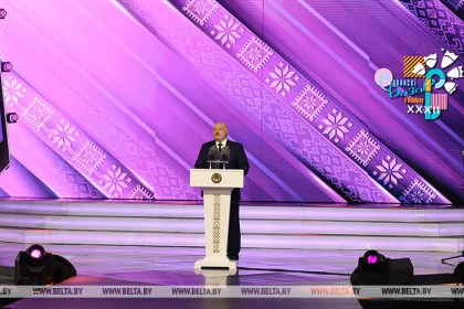 Лукашенко: настоящее искусство фестиваля в Витебске объединяет народы и государства