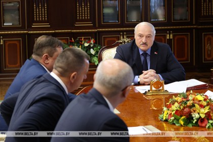 Валаам, молочные «таблетки», страсти по ООН и кадровый день. Итоги сверхнасыщенной недели Президента