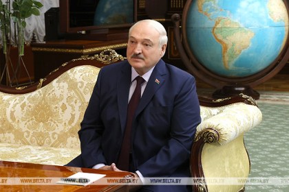 Лукашенко на встрече с Рогозиным заявил о готовности использовать весь потенциал Беларуси для реализации общих идей