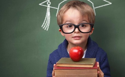 В преддверии нового 2023-2024 учебного года в Кобринском районе осуществляется оказание единовременной материальной помощи на подготовку детей к школе