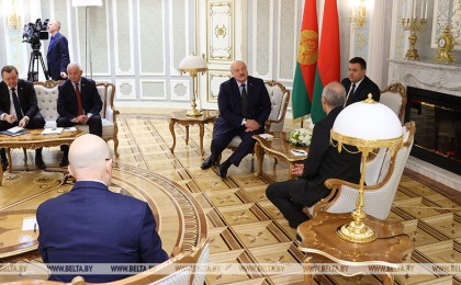 Саммит ОДКБ в Минске, переговоры без галстуков, назначение послов и старт выборам. Итоги недели Президента