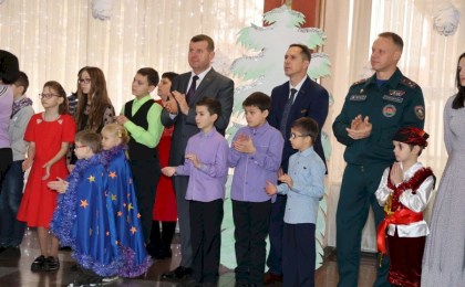 Благотворительный утренник для воспитанников Кобринской детской деревни состоялся во Дворце культуры