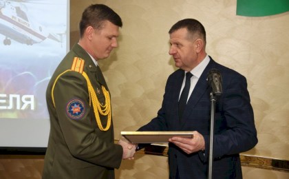 Праздничная программа, посвящённое Дню спасателя, проходит в Кобринском Дворце культуры