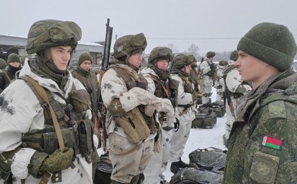 Проверка боевой готовности воинских частей и подразделений проходит в Вооруженных Силах