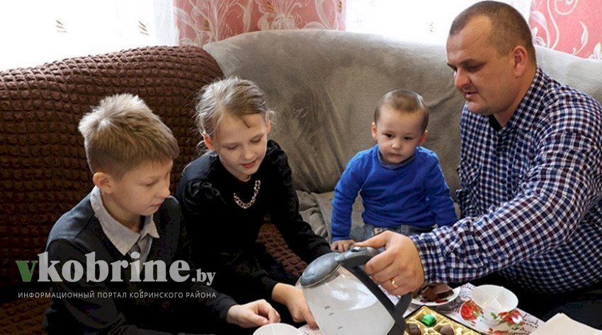 В Беларуси планируют усилить адресность господдержки семей с детьми