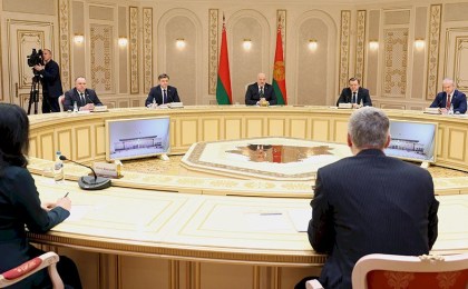 Лукашенко: нужно найти возможности без лишних посредников выстроить логистику с Камчаткой
