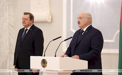 Лукашенко принял верительные грамоты послов восьми зарубежных стран