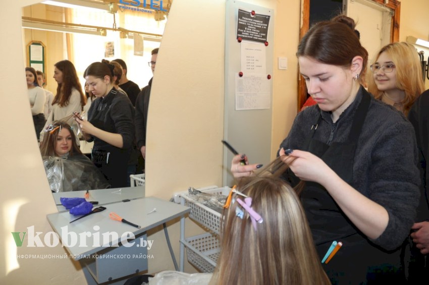 Участники проекта «Школа молодого руководителя» посетили Кобринский государственный профессиональный лицей сферы обслуживания