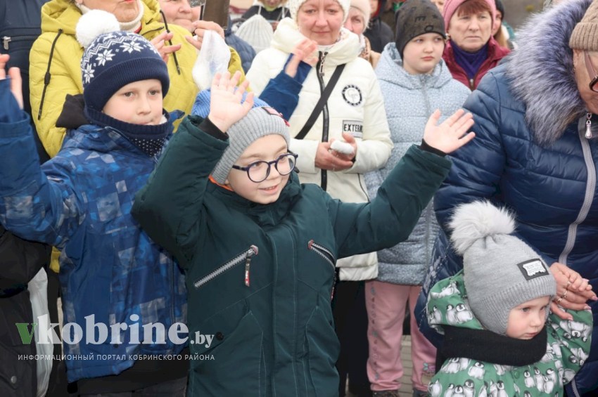 В Кобрине состоялось открытие обновленного магазина «Верас»
