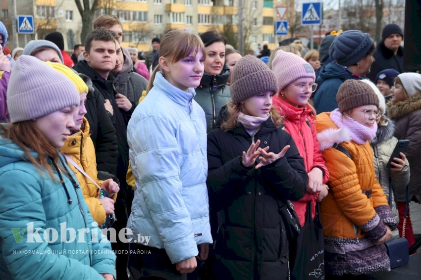 В Кобрине состоялось открытие обновленного магазина «Верас»