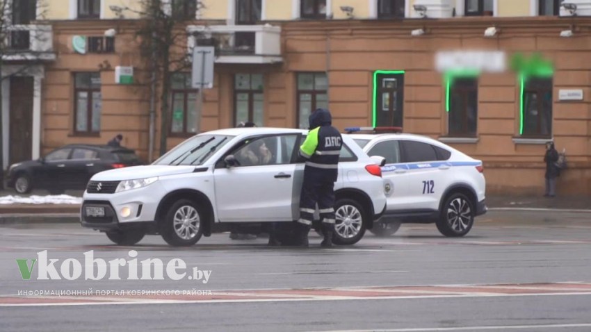 Пьяному и бесправному не место на дороге!