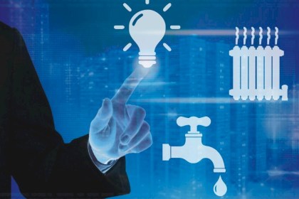 Поздравление руководства Кобринского района с Днем работников бытового обслуживания населения и жилищно-коммунального хозяйства Беларуси