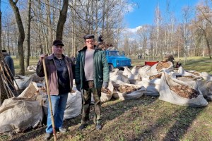 Экологическая акция по наведению порядка на территории проходит в Кобрине