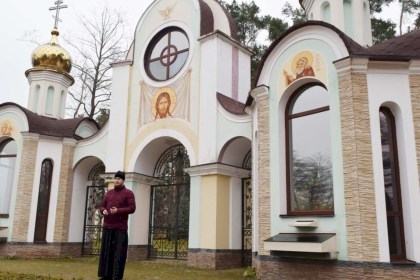 33 часовни Лавришевского монастыря – помолиться, уединиться, приложиться к святыням. Идёт сбор на их строительство!