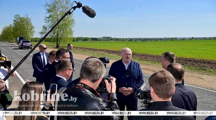 «Надо мобилизоваться». Лукашенко требует искоренять бесхозяйственность на земле