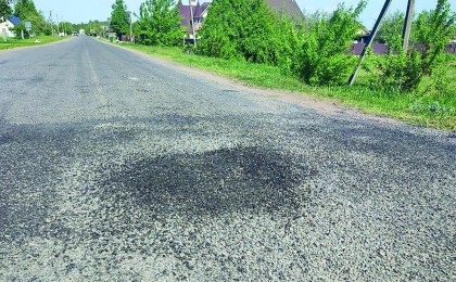 Яма на мосту в районе д. Рыбна: проблема устранена