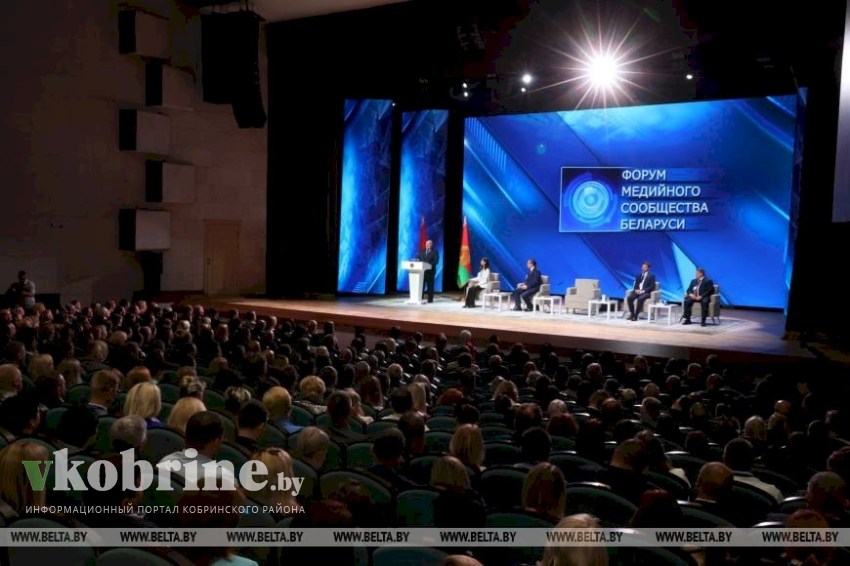 Лукашенко оценил успешность белорусских СМИ