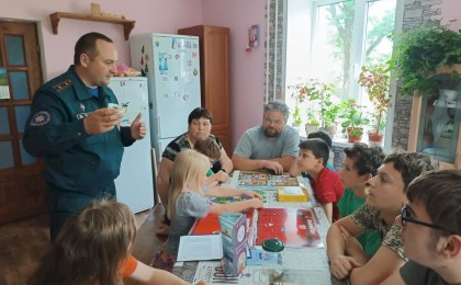 В Кобринском районе проходит профилактическая акция «Не оставляйте детей одних!»