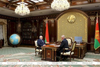 Лукашенко о президентских выборах в Беларуси: постараемся провести так, чтобы комар носа не подточил