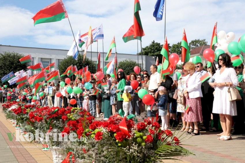 Кобринщина отметила День Независимости Республики Беларусь. ФОТОРЕПОРТАЖ
