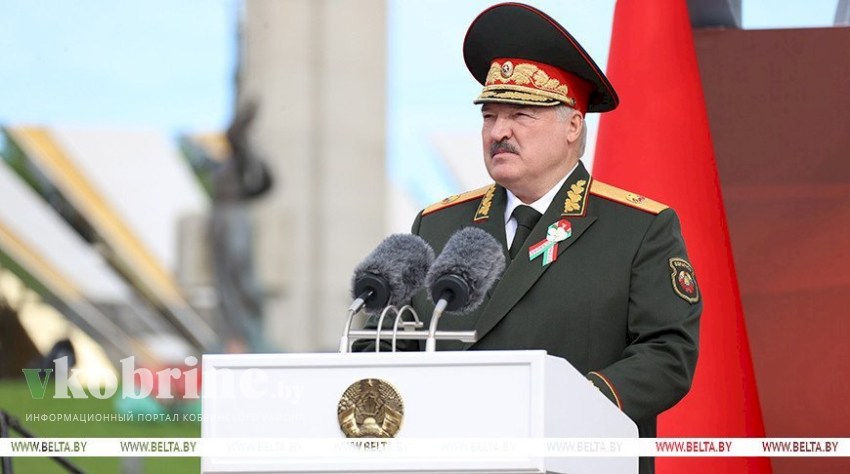 Выступление Лукашенко на военном параде, посвященном 80-й годовщине освобождения Республики Беларусь от немецко-фашистских захватчиков