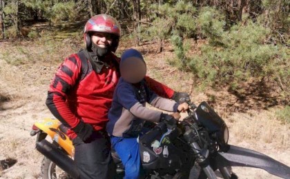 6-летнего мальчика, который потерялся в лесу Кобринского района, нашли работники МЧС