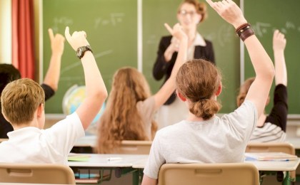 Узнали, могут ли в школе отказаться брать ребенка в 10-й класс