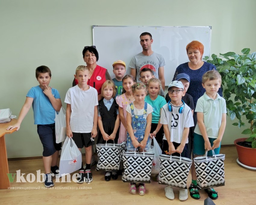 29 августа прошла акция «Соберем детей в школу»