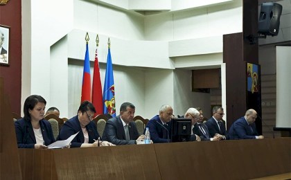  Какие сферы чаще всего подвержены коррупции и как противостоять взяткам и откатам? Обсудили на заседании райисполкома