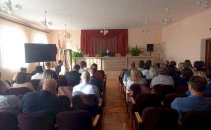Встреча с прокурором: профилактика коррупции в сфере АПК в Кобринском районе