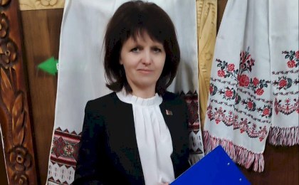 Председатель Буховичского сельисполкома Татьяна Бич занимается рукоделием 