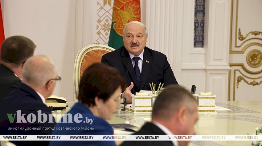 За мир и порядок. Подписей за выдвижение Лукашенко на новые выборы уже в 15 раз больше требуемого