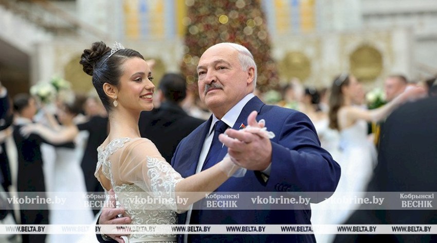 Серьезные дебаты под Питером, белорусский «Москвич» и правда жизни от Лукашенко. Итоги недели Президента
