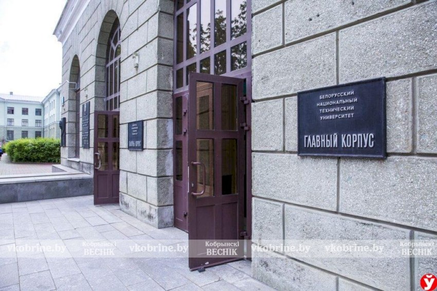 В какой вуз и когда можно будет подавать документы? 