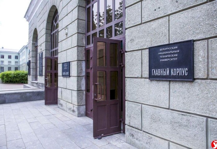 В какой вуз и когда можно будет подавать документы? 