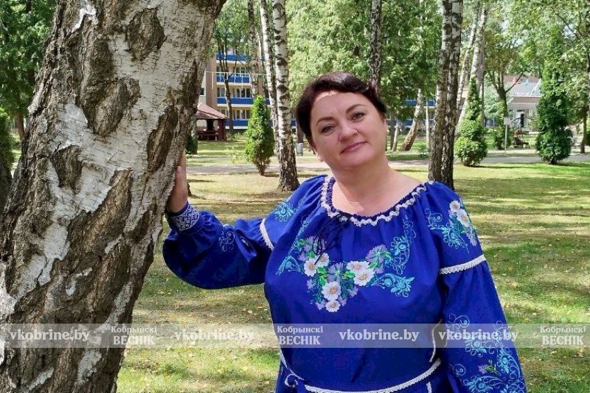Кобринчанка Валентина Асаенок выпустила музыкальный клип к 80-летию Победы