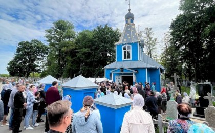 Радоница: заупокойные богослужения на кладбищах г. Кобрина и Кобринского района