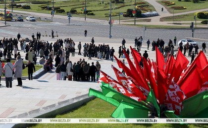 В Беларуси празднуют День Государственного флага, Государственного герба и Государственного гимна