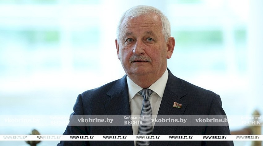 Особое внимание будет уделено судо- и авиастроению - Петр Пархомчик представил Президенту программу развития промышленности Брестской области