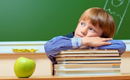 В школах начался прием документов: что нужно знать родителям первоклассников