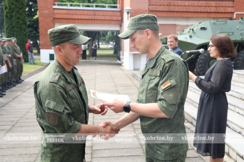 В Кобрине наградили лучших участников мобилизационных учений Брестской области
