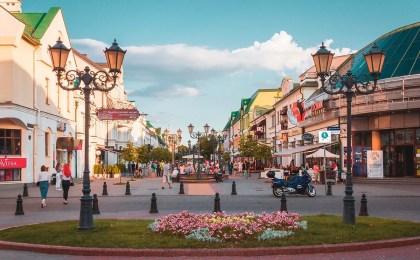 Рост зарплат, большие выходные, материальная помощь к школе - что ждет белорусов в июле