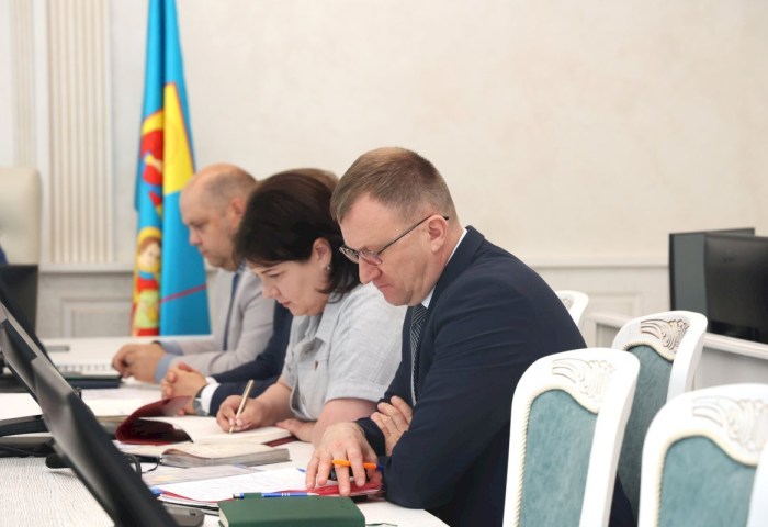 Комиссия по противодействию коррупции Кобринского РИК определила очередные шаги по борьбе с экономическими преступлениями