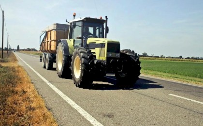 В период уборочной кампании ОГАИ Кобринского РОВД особое внимание уделяет сельскохозяйственной технике