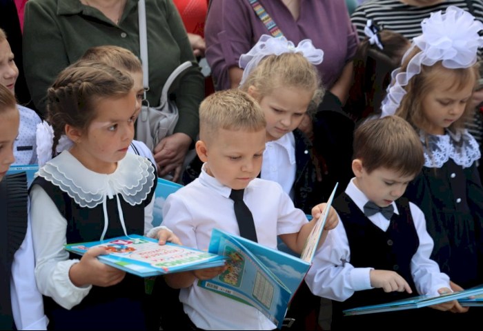І зноў школьныя калідоры напоўніліся дзіцячымі галасамі – у СШ № 7 г. Кобрына пачаўся новы навучальны год
