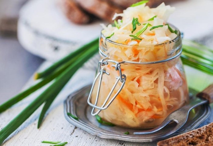 Полезное блюдо для здоровья и молодости: как приготовить квашеную капусту