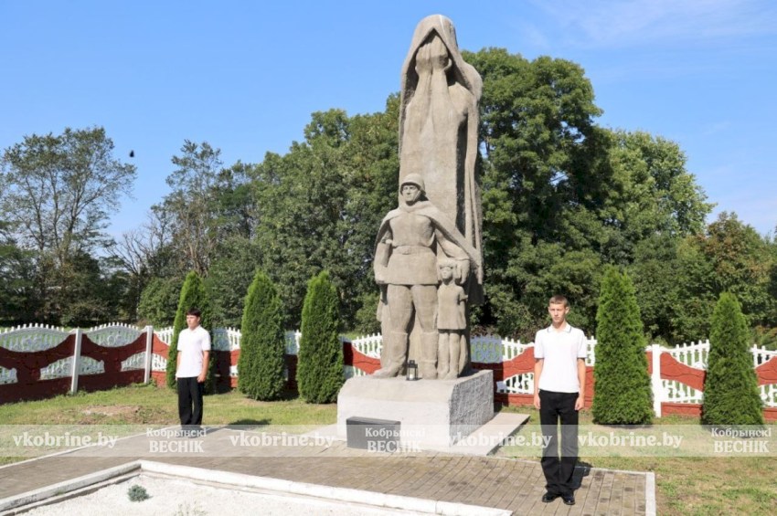 Сожжённое сердце деревни Каменка: на Кобринщине продолжают чтить память жертв фашизма