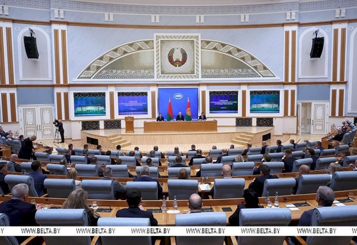 Перезагрузка с США, банковский аудит от Лукашенко и столичный лоск. Итоги недели Президента