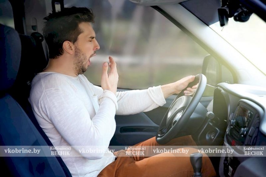 Как не заснуть за рулем в дальней дороге: 8 проверенных способов