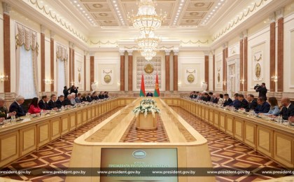 Лукашенко о Дне народного единства: «В этот праздник мы строим будущее на опыте прошлого»